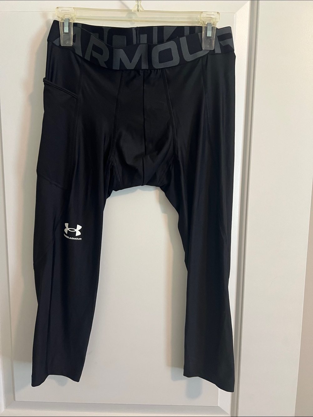 Under Armour Black Men’s Compression Leggings with Gray Logo Waistband
